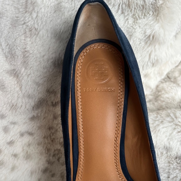 Tory Burch Elana Navy Suede Pumps - Picture 13 of 16